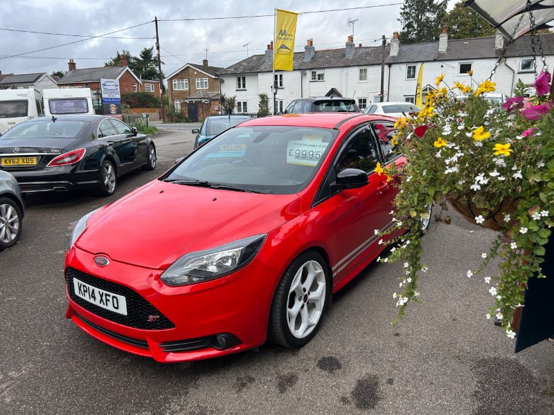 2014 Ford Focus 2.0T EcoBoost ST-2 Hatchback 5dr Petrol Manual Euro 5 s/s 250 ps