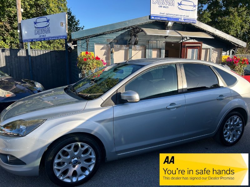 2010 Ford Focus 1.6 Zetec Hatchback 5dr Petrol Manual 161 g/km 99 bhp